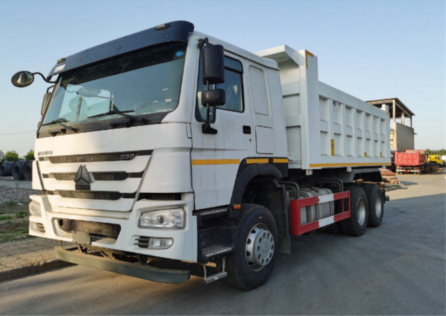 Caminhão basculante SINOTRUK HOWO 6X4 18 CBM com EVB